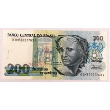 BRAZIL 1990 . TWO HUNDRD 200  CRUZEIROS BANKNOTE